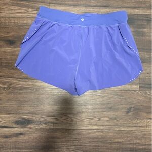 NWOT Lululemon Fast and Free shorts. Size 14